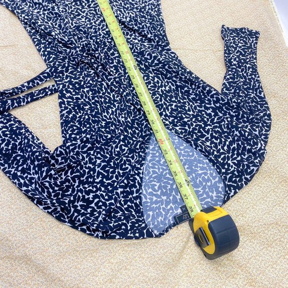 Lily Black White Wrap Dress Leaf Floral Flirty Tie Closure Dress - Picture 9 of 13